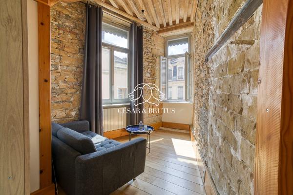 T2 de 31 m² avec cachet & vue panoramique – Lyon 1er Opéra