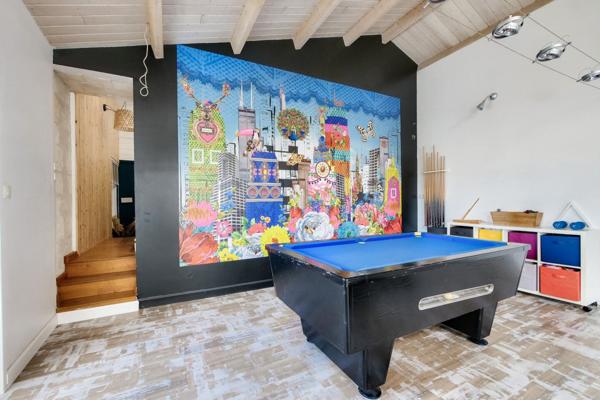 Maison Dompierre Sur Mer 10 pièce(s) 304 m2