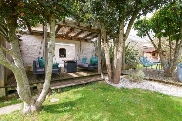 Maison Dompierre Sur Mer 10 pièce(s) 304 m2