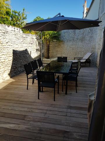 Maison Dompierre Sur Mer 10 pièce(s) 304 m2