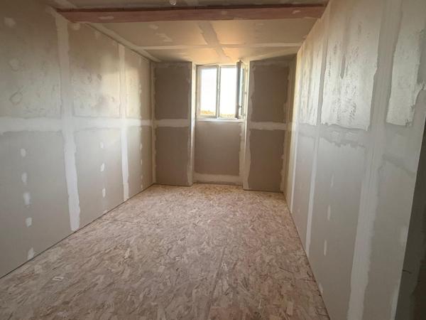 Oloron-Sainte-Marie (64400) MAISON DE VILLE RENOVEE DANS QUARTIER HISTORIQUE