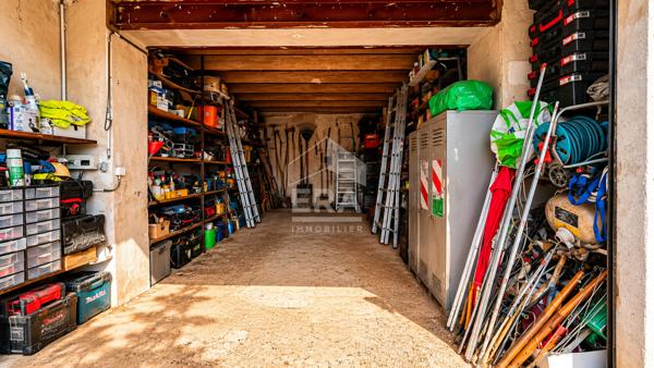 LES PENNES MIRABEAU - LA GAVOTTE - Parking / box à vendre 36 m2