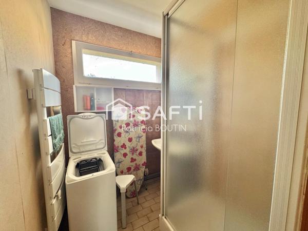 APPARTEMENT 2 CHAMBRES + CAVE ET PLACE DE PARKING COUVERTE A NIORT !