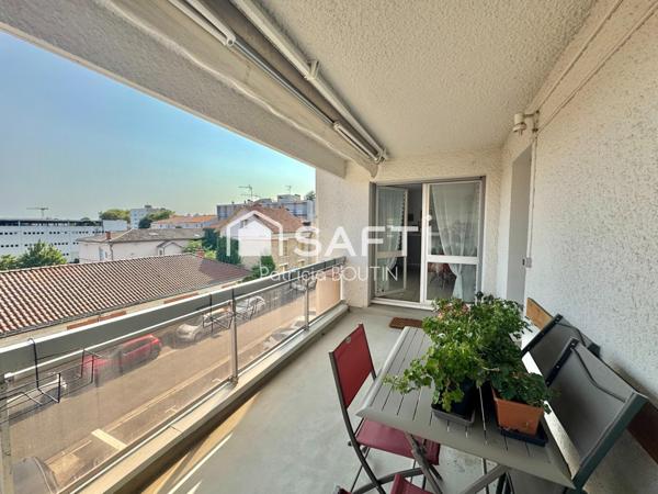 APPARTEMENT 2 CHAMBRES + CAVE ET PLACE DE PARKING COUVERTE A NIORT !