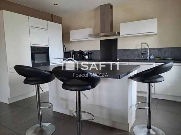 Superbe logement  4p de 99m² avec vue magnifique sur Mulhouse et les Vosges, en plein centre-ville