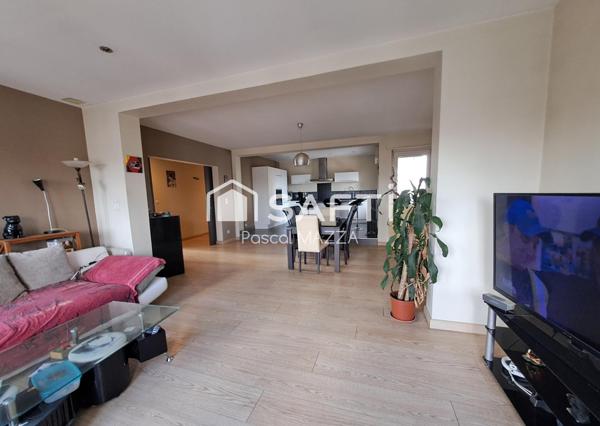 Superbe logement  4p de 99m² avec vue magnifique sur Mulhouse et les Vosges, en plein centre-ville