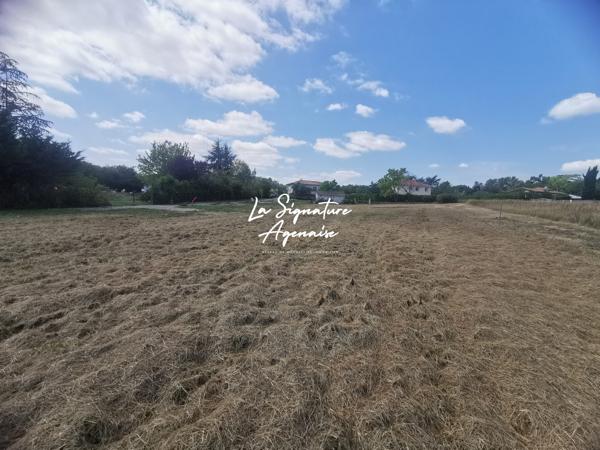 TERRAIN CONSTRUCTIBLE 1035M² SUR PRES DE 3000M² DE PARCELLE
