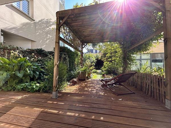 Appartement Pontoise 2 pièces avec terrasse, Box et parking