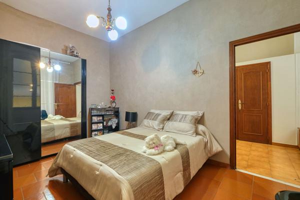 Appartement 4 pièces 81m² centre-ville Bastia à rénover