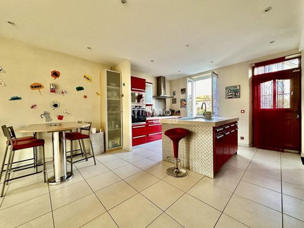 Villemomble- Maison 8P- 145m2/5CH- Garage- Terrain 560m2