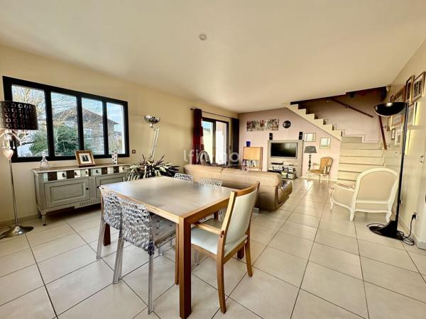 Villemomble- Maison 8P- 145m2/5CH- Garage- Terrain 560m2