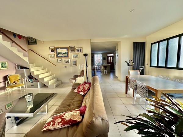 Villemomble- Maison 8P- 145m2/5CH- Garage- Terrain 560m2