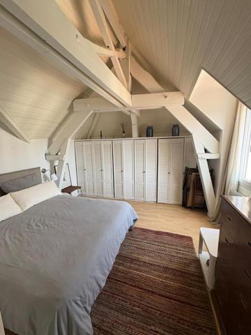 L’âme de Biarritz nichée sous les toits