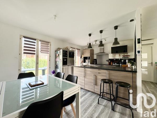 Maison 5 pièces de 95 m² à Villeneuve-Tolosane (31270)