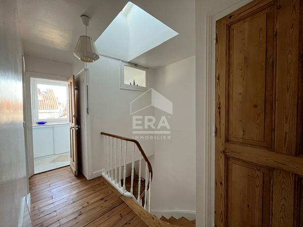 A vendre, à Périgueux dans rue très calme, très belle Maison de ville type 6 en parfait état avec 2 parkings