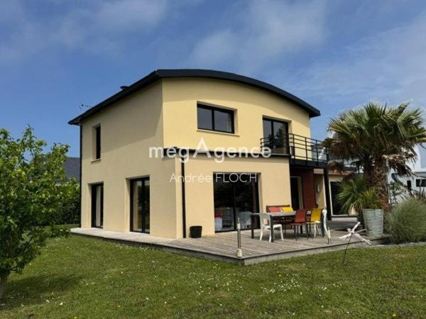 Maison à PLOUGONVELIN, 29217 - 6 pièces 140m²