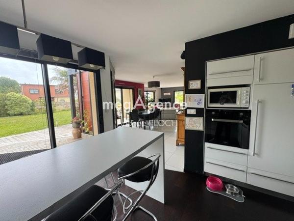 Maison à PLOUGONVELIN, 29217 - 6 pièces 140m²