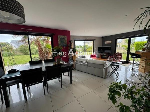 Maison à PLOUGONVELIN, 29217 - 6 pièces 140m²