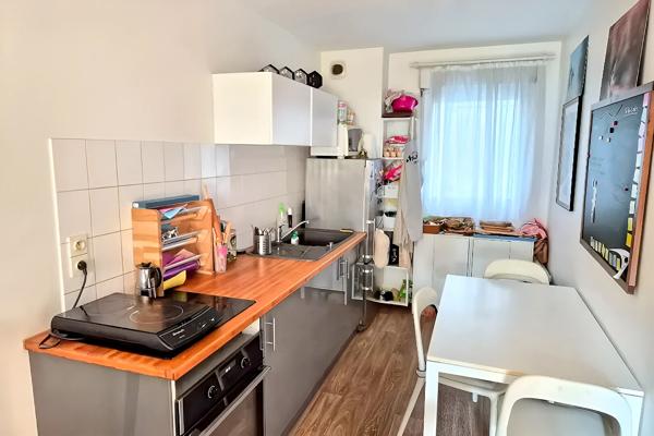 A VENDRE NANTES ZOLA appartement 2 chambres avec terrasse et stationnement
