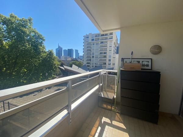 Appartement Courbevoie 4 pièce(s) 73 m2