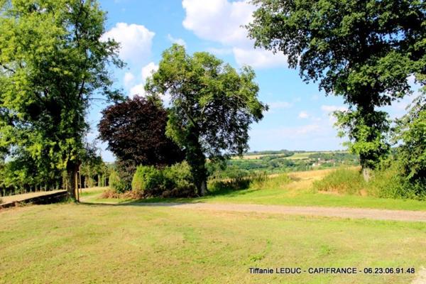 Villedieu les poêles : Longère de 145 m2 avec dépendance sur 12500 m2 de terrain