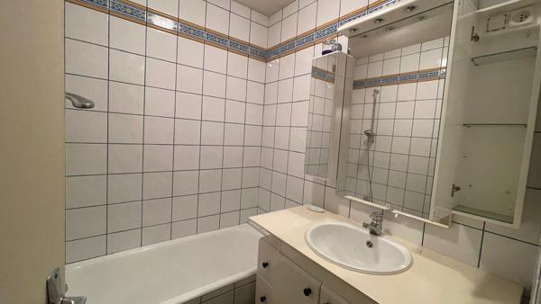 LANDIVISIAU - Appartement T4- Centre Ville Landivisiau