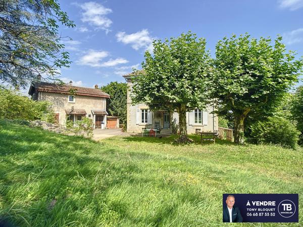 Bourgoin-Jallieu (38300) MAUBEC - MAISON DE CARACTERE + APPARTEMENT ET DEPENDANCES