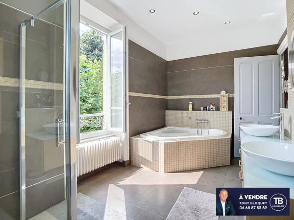 Bourgoin-Jallieu (38300) MAUBEC - MAISON DE CARACTERE + APPARTEMENT ET DEPENDANCES