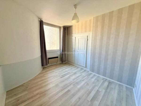 Location                                                      Appartement
                        
                     2 pièces                      68 m2                     à Neufchâteau