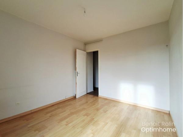 Appartement F4 de 73 m² avec garage de 22 m²+Cave – Lumineux, parfaitement entretenu et proche du centre-ville