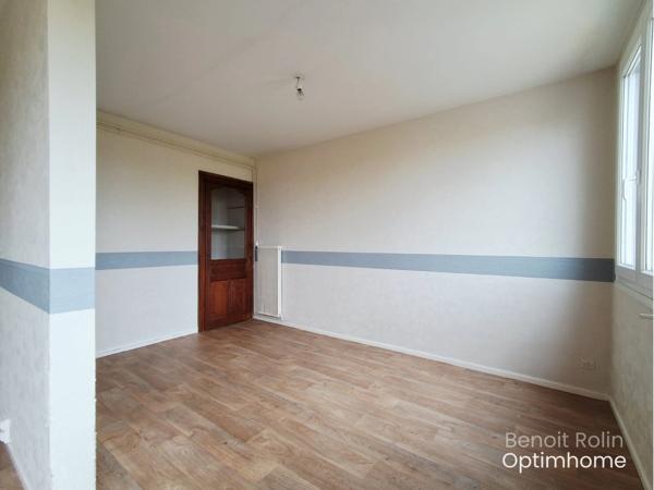 Appartement F4 de 73 m² avec garage de 22 m²+Cave – Lumineux, parfaitement entretenu et proche du centre-ville