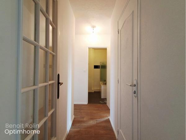 Appartement F4 de 73 m² avec garage de 22 m²+Cave – Lumineux, parfaitement entretenu et proche du centre-ville