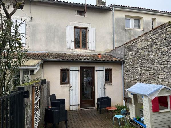 Maison à vendre |  Ruffec |  4 pièces | 56,9 m²