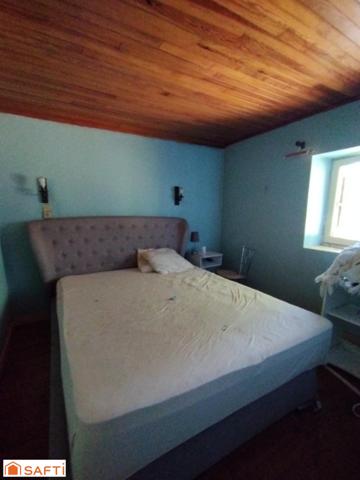 Maison d'habitation sur terrain attenant