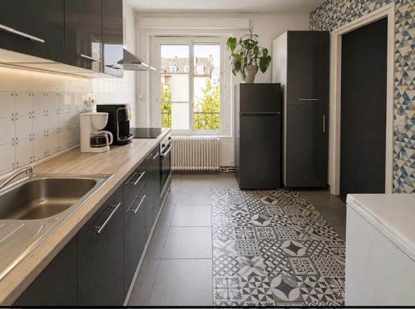 EN VENTE - NEVERS IMMEUBLE DE 230 M² AVEC 3 APPARTEMENTS