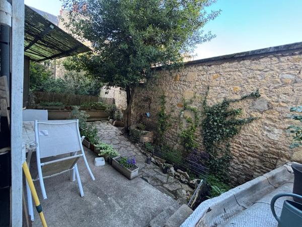 EN VENTE - NEVERS IMMEUBLE DE 230 M² AVEC 3 APPARTEMENTS