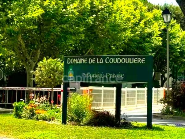 APPARTEMENT T2 AU BORD DE MER + PISCINE ET PARKING PRIVATIF à vendre SIX-FOURS-LES-PLAGES (83)