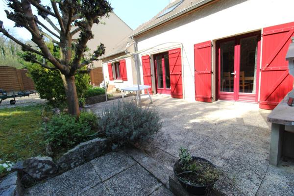 Maison familiale au calme avec grand jardin