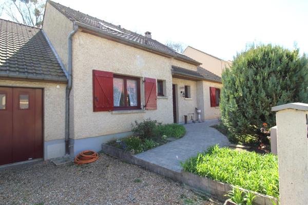 Maison familiale au calme avec grand jardin