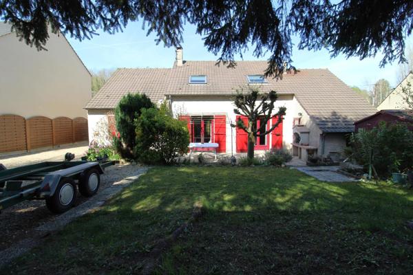 Maison familiale au calme avec grand jardin