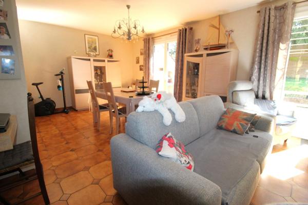 Maison familiale au calme avec grand jardin