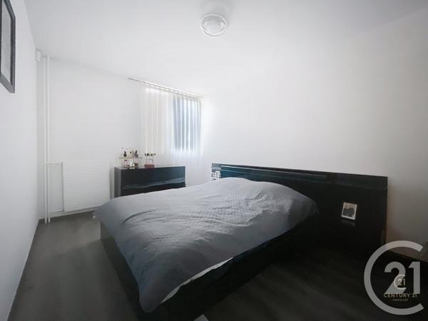 Appartement F3 à vendre  3 pièces - 77 m2 VAULX EN VELIN - 69