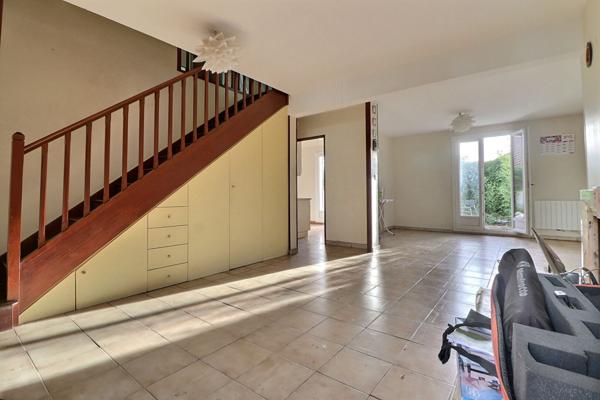 Maison à vendre à Saint Leu La Forêt + GARAGE