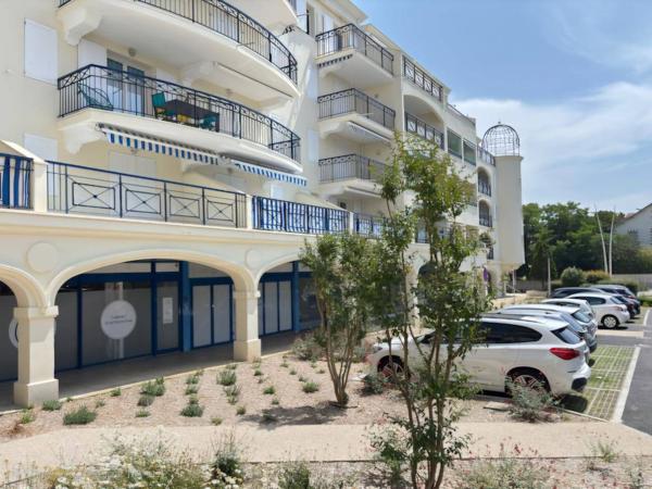 APPARTEMENT à VAUX SUR MER