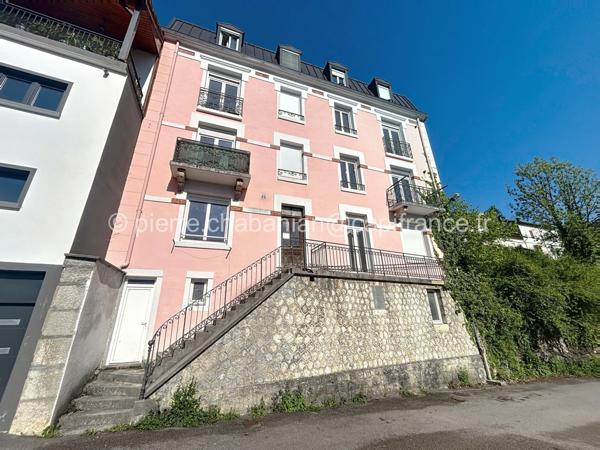 Immeuble de rapport rénové 7 appartements avec beau potentiel de rentabilité à vendre SAINT-CLAUDE (39)