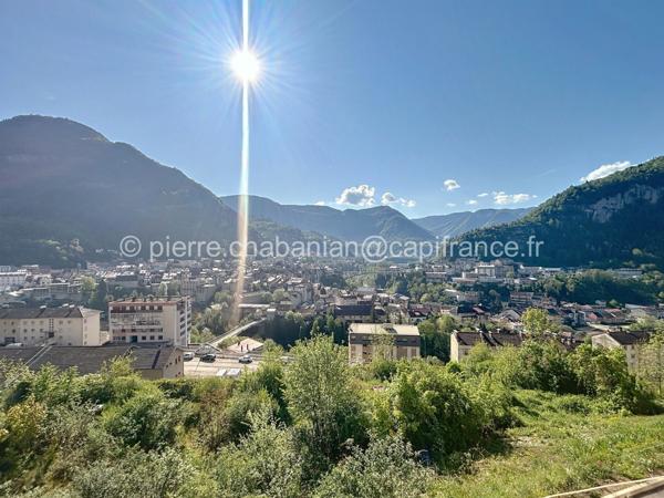 Immeuble de rapport rénové 7 appartements avec beau potentiel de rentabilité à vendre SAINT-CLAUDE (39)