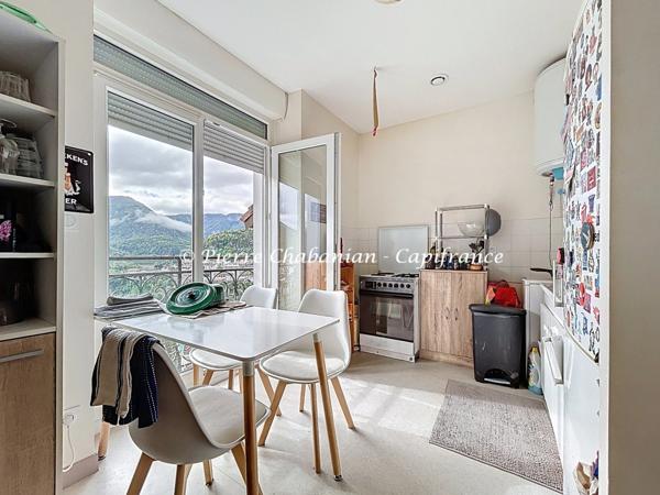 Immeuble de rapport rénové 7 appartements avec beau potentiel de rentabilité à vendre SAINT-CLAUDE (39)