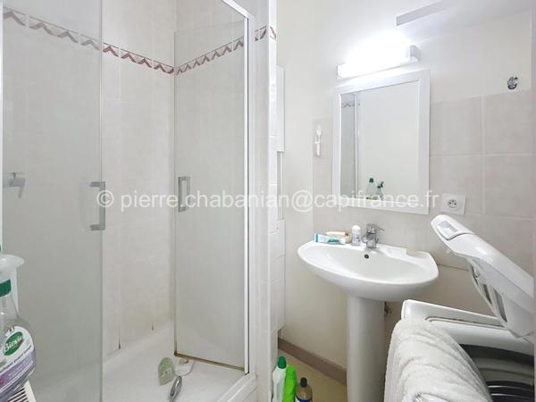 Immeuble de rapport rénové 7 appartements avec beau potentiel de rentabilité à vendre SAINT-CLAUDE (39)