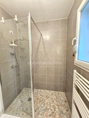 Maison à vendre de plain-pied : 3 chambres, bureau et garage de 45 m² 5 pièces