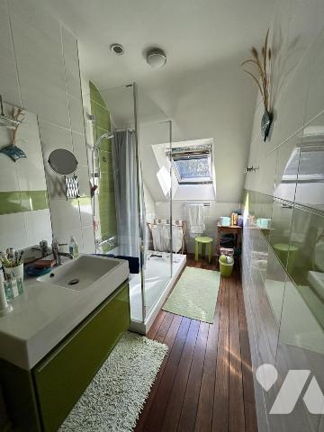 Uniquement dans votre étude - ARRADON BOURG - Maison 5 pièces avec piscine sur terrain de 762m²